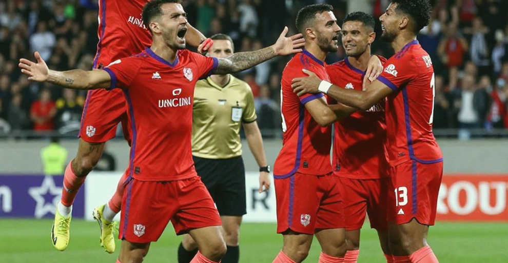 Hồ sơ trống giữa kỳ chuyển nhượng: khi thương vụ V.League không có nổi một dữ kiện