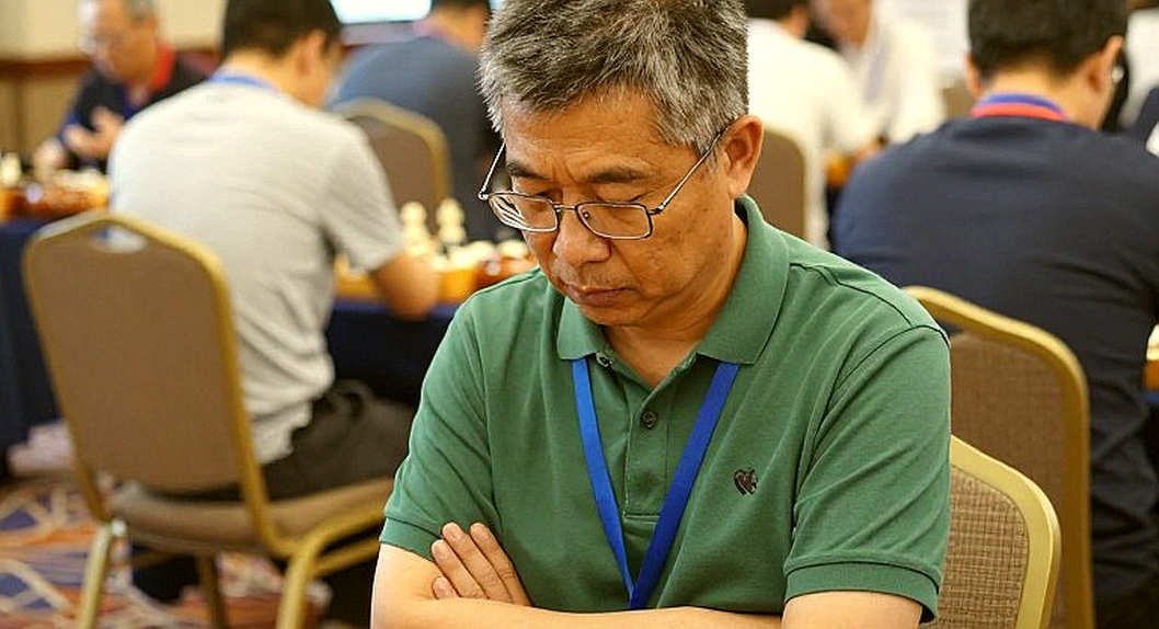 Atyrau Masters: Hai hạt giống hàng đầu gục ngã và tiếng vọng từ một nền cờ vua đang dịch chuyển