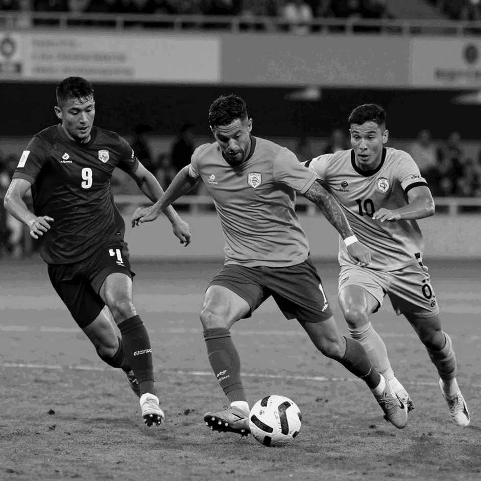 U23 Việt Nam gặp U23 Uzbekistan lúc 12h: Hai thay đổi của HLV Đinh Hồng Vinh và bài toán hàng thủ ba người
