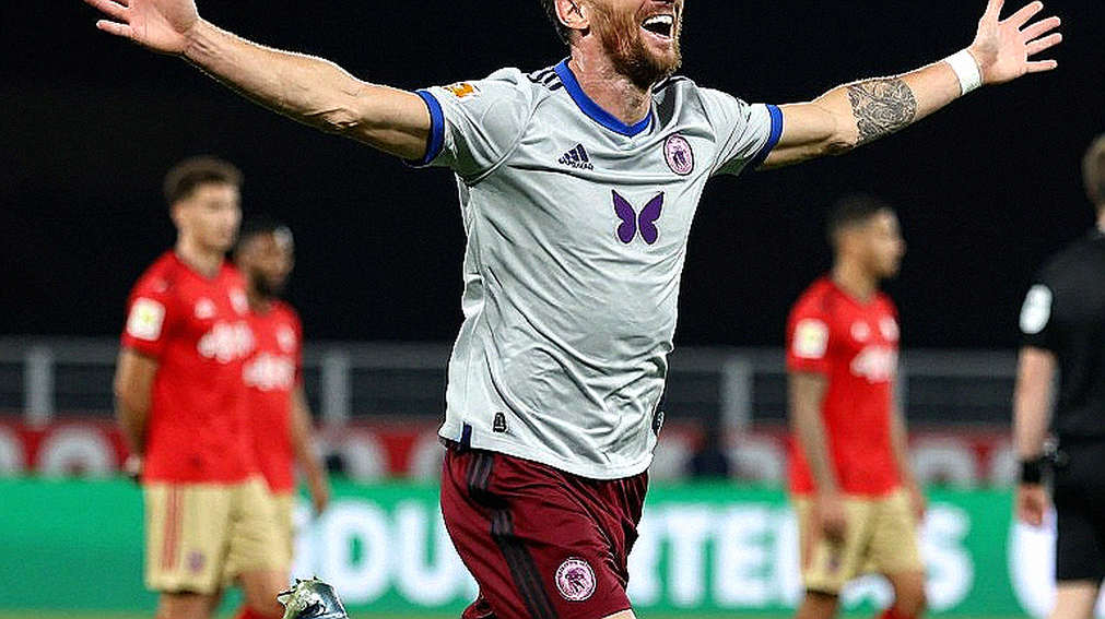 Nhật Bản 3-0 Thái Lan: Chiến thắng vô nghĩa và lá thăm tứ kết nói lên tất cả với Việt Nam Nhật Bản 3-0 Thái Lan: Chiến thắng vô nghĩa và lá thăm tứ kết nói lên tất cả với Việt Nam