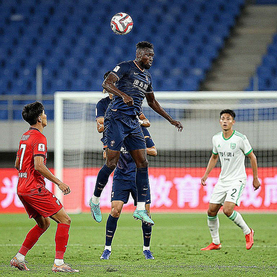 Pumas tăng giá vé 83% cho trận Cruz Azul: Khi khán đài Olímpico Universitario bắt đầu vơi