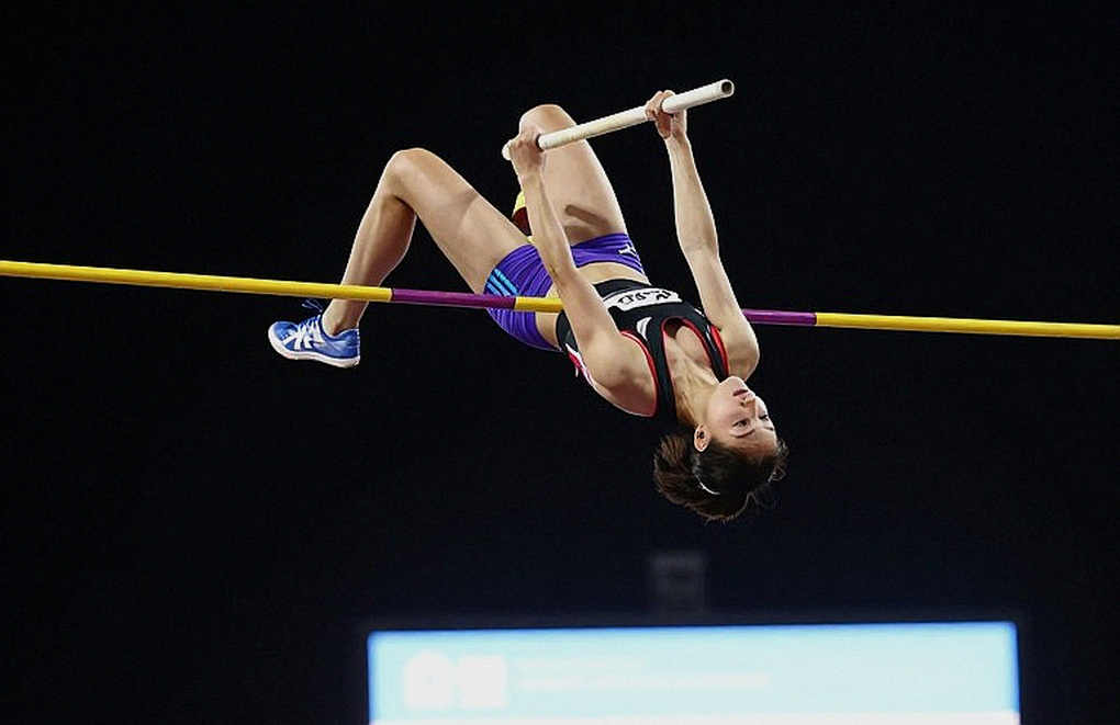 Budapest, đêm khai mạc: 12:59.24, 1.99m và 81.46m — khi điều lệ và tiền thưởng định hình kết quả