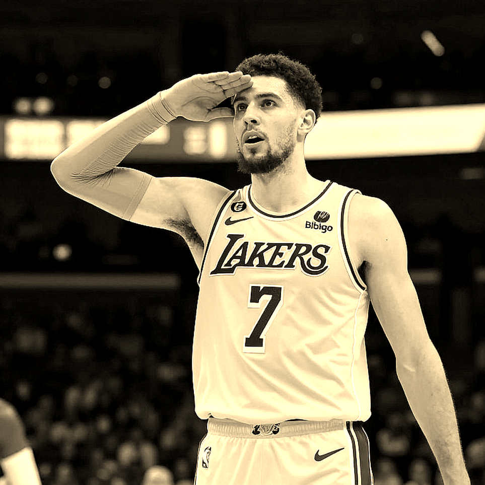 Saras và cỗ máy tư duy: Bryant lý giải vì sao Fenerbahçe luôn có cửa vô địch