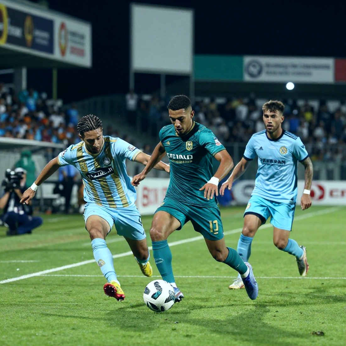 Fenerbahçe bước vào mùa giải mới: Chiến lược chuyển nhượng và bài toán chiều sâu đội hình