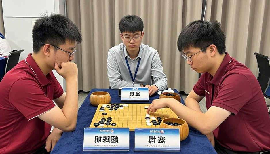 Yağız Kaan Erdoğmuş và chuỗi 8/10 bất bại tại Olympiad cờ vua 2026: Kỳ tích cần được kiểm chứng
