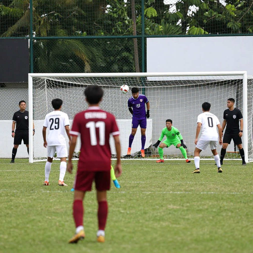 Việt Nam 1-0 Philippines: Ba điểm và ba vết nứt chưa lành
